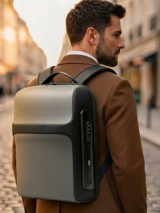 Travessary Roll On Bag